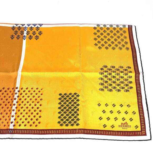 HERMES Pink Silk Scarf - Picture 2 of 12